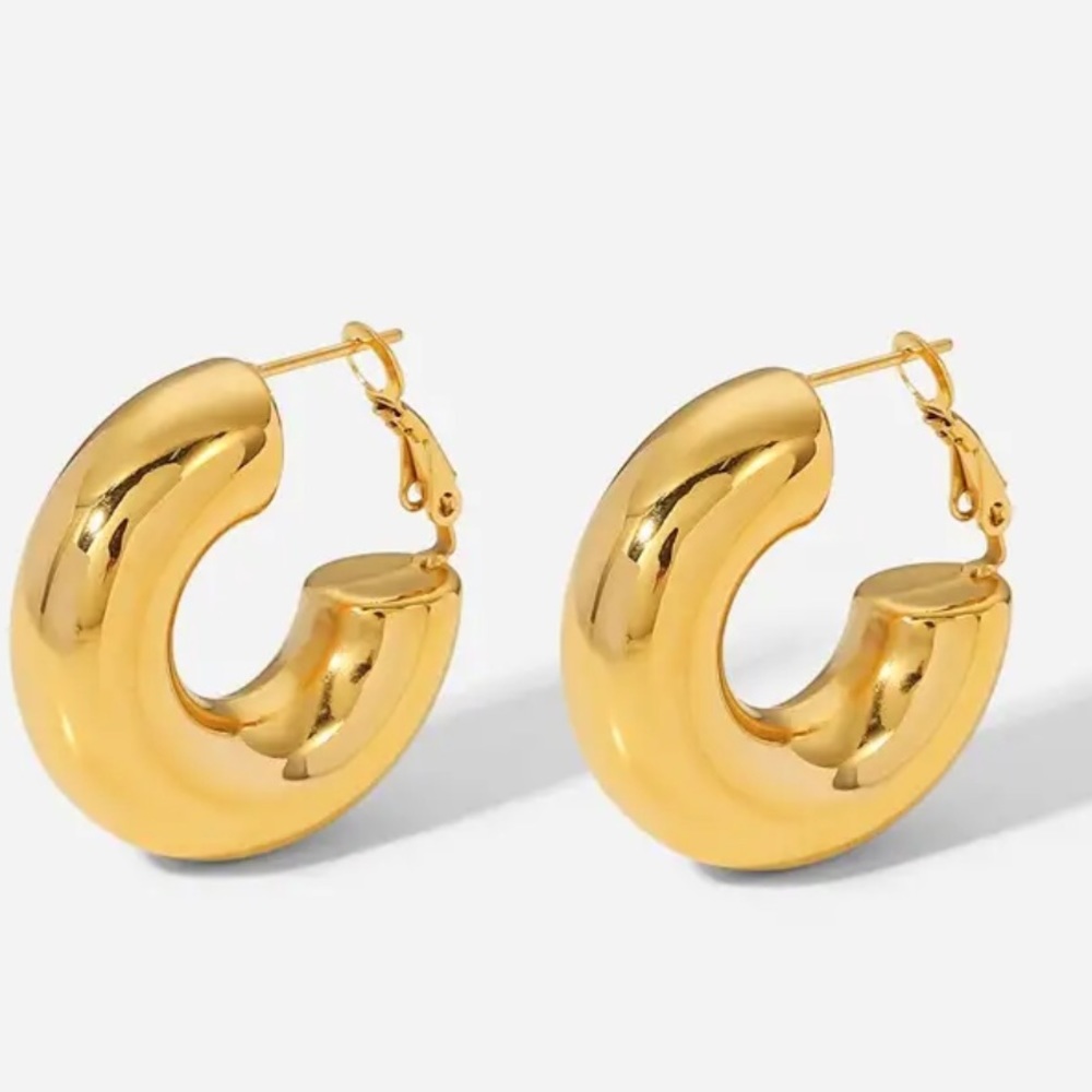 Waterproof gold plated chunky hoop earrings - Picture 4 of 4